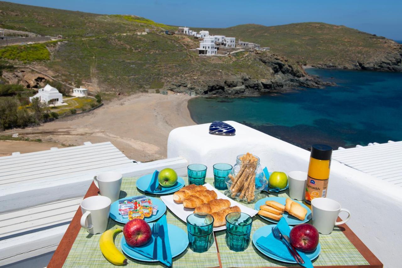 Superior Beachfront Apartment 1 With View To The Aegean Sea Panormos  Exterior photo