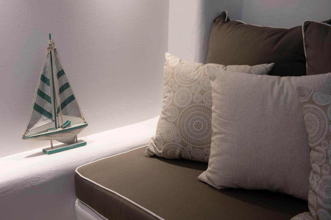 Superior Beachfront Apartment 1 With View To The Aegean Sea Panormos  Exterior photo